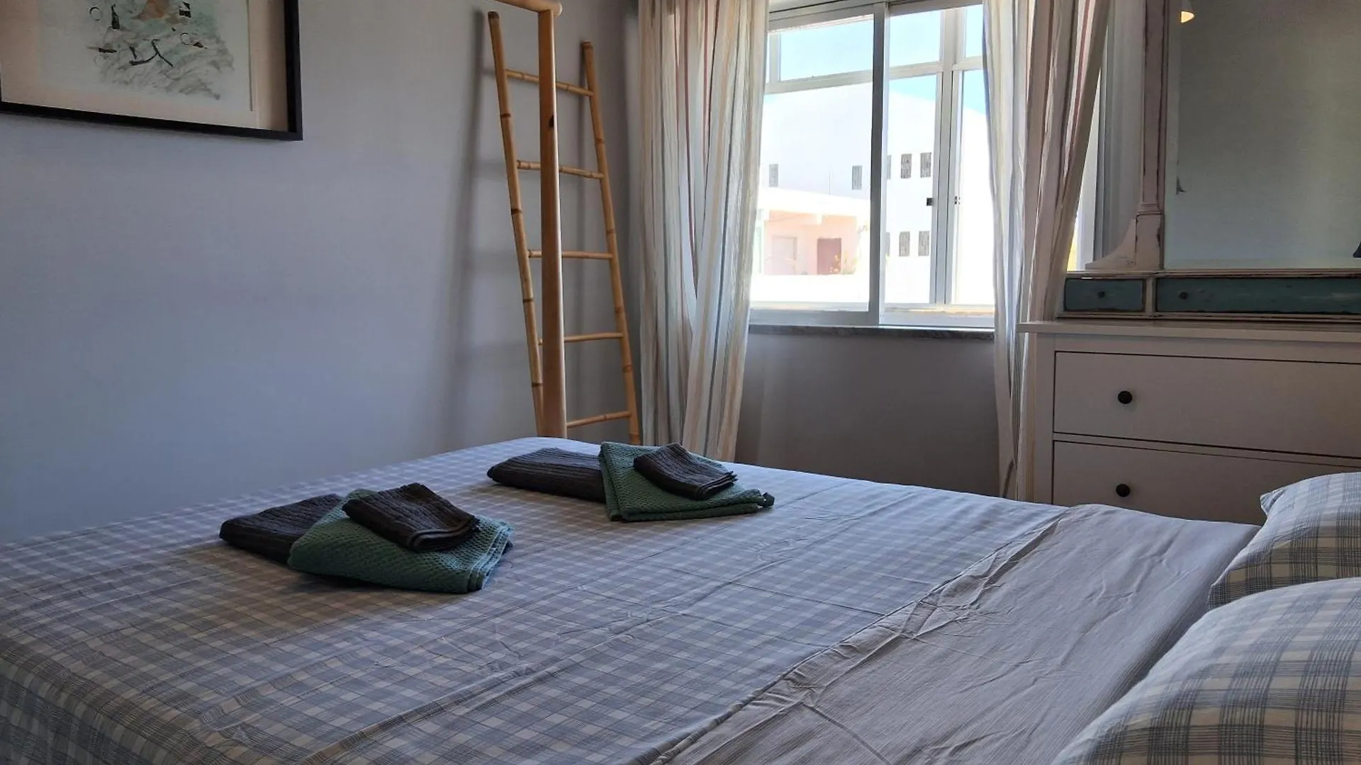 All In Art And Love Faro Apartment